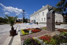 Благоустрояване и озеленяване на централна градска част на град Царево